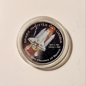 Space Shuttle Columbia Eisenhower Dollar in a Protective Case